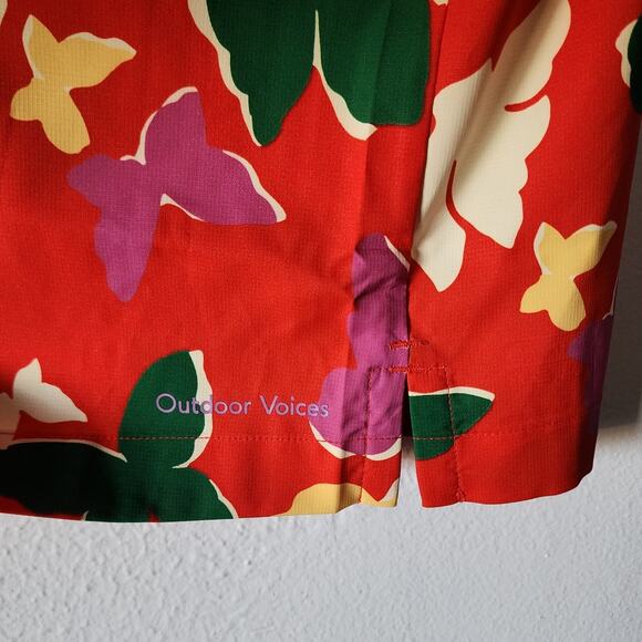 Outdoor Voices SolarCool Camp Collar Recreation Short Sleeve Button Down Shirt - Picture 6 of 9